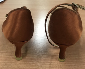 Naiste tantsukingad LA (2 foto / 3)