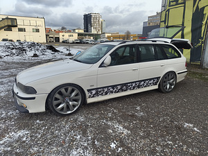 E39 530 Touring (2 foto / 11)
