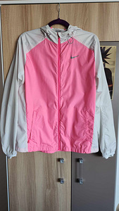 Nike L tuulejope (2 foto / 2)