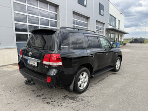 Land cruiser 200 (2 foto / 10)