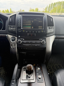 Land cruiser 200 (8 foto / 10)