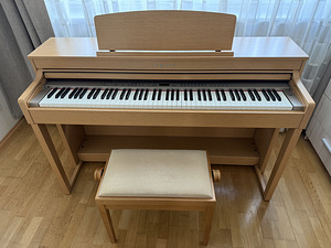 Yamaha Clavinova CLP-440 + tool (1 foto / 3)