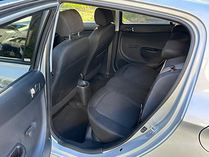 Hyundai i20 2015 facelift 1 omanik esinduse ajalugu (10 foto / 14)