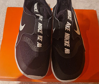 Детские кроссовки/Мужские Nike, Nike Тапки в придачу.