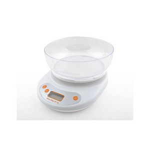 Elektrooniline köögikaal 5 kg kausiga. (2 foto / 2)