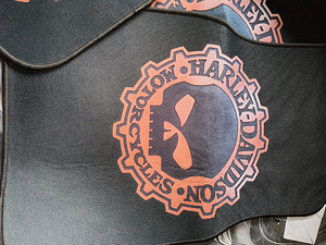 Uued Harley Davidson auto põrandamatid (3 foto / 8)