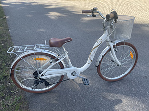 24" Classic valge (1 foto / 3)
