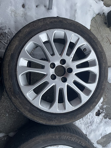 Оригинальные колеса Volvo R17 (3 фото из 3)