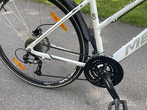 28" Merida Crosway 40 lady (5 foto / 5)
