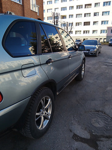 Продам автомобиль (5 фото из 10)