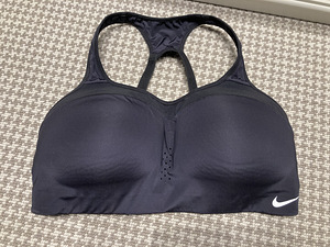 Nike Alpha spordirinnahoidja, spordipesu S/M (C-D)