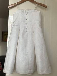 Pidulik kleit River Island vanusele 6, 7 aastat (2 foto / 3)