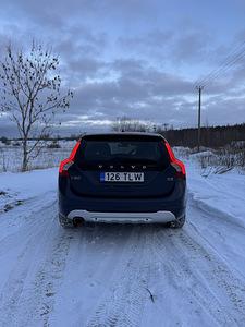 Volvo v60 (6 фото из 9)