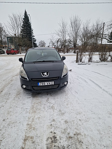 Peugeot 5008 (2 foto / 7)