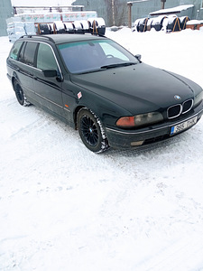 BMW 530d (2 фото из 8)