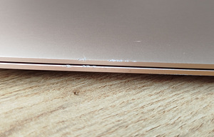 VARUOSADEKS Apple MacBook Air M1 13in 2020 Gold A2337 (7 foto / 9)