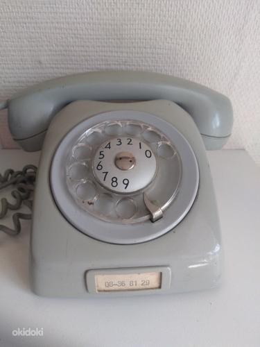 Retro telefon (foto #1)