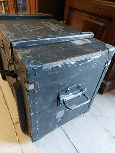 Raadiojaama kast (3 foto / 5)