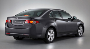 Honda 17" 5x114.3 veljed+ korralikud suverehvid (4 foto / 9)