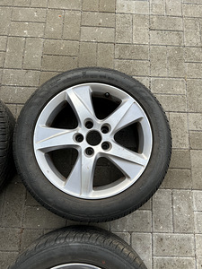 Honda 17" 5x114.3 veljed+ korralikud suverehvid (8 foto / 9)