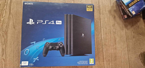 PS4 pro 1tb + 2 контроллера + Guitar Hero 2 гитары + игры (3 фото из 4)