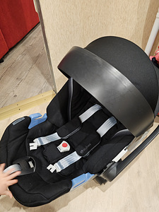 Cybex Aton 5 adapteriga (2 foto / 5)