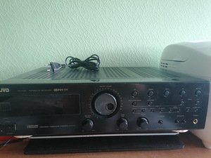 JVC RX316R reseiver (1 foto / 2)