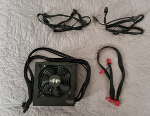 Thermaltake Smart DPS G 700W Bronze (5 foto / 6)