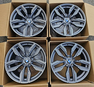 Диски R20 5x120 BMW M style x5 x6 f15 f16 и т.д. + (2 фото из 5)