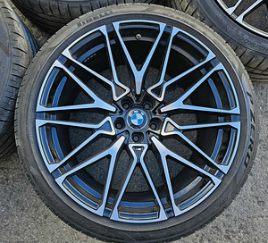 Диски R22 5x120 BMW x5 x6 m style + датчики f15 f16 (2 фото из 5)