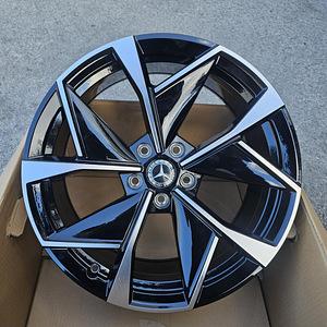 R19 veljed 5x112 MB - E S C V Vito Viano jne uued (1 foto / 1)