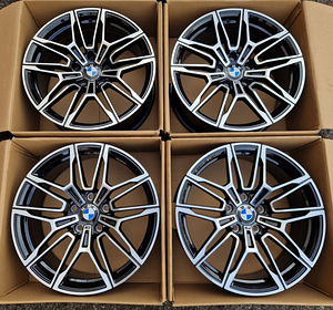 R18 BMW 5x120 R18 диски 5x120 F10 F11 F06 F12 F13 F01 и т.д. (3 фото из 3)