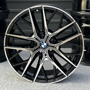 R18 диски 5x112 BMW G серии - новые реплики (1 фото из 1)