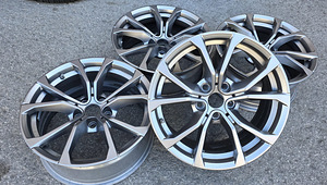 R17 диски 5x112 Audi Vw Seat Skoda MB BMW Оригинал (1 фото из 4)