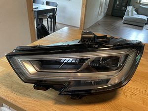 AUDI A3/S3 2016-2019 LED ESITULI VASAK 8V0941033C 90104562 A (1 foto / 6)