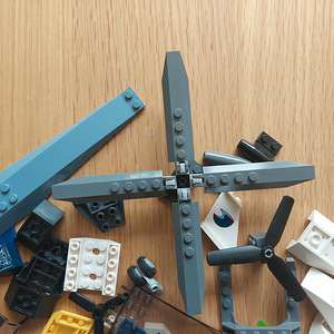 Lego lennuki/helikopteri ehitamise stardikomplekt (2 foto / 6)