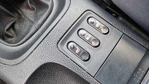 Nissan Primera 1.8 85kw 2005a (5 foto / 10)