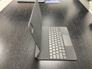 Magic Keyboard for iPad Pro 12.9‑inch (1 foto / 3)