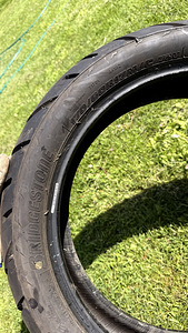 Мотоциклетные шины Bridgestone (3 фото из 4)