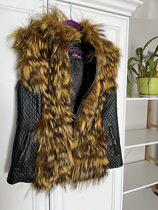 Karusnahast vest (L-XL). Hunt, nahk (1 foto / 3)