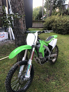 Müüa krossikas Kawasaki KX450 (2 foto / 2)