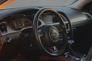 Продается Audi A4 B8 Facelift Quattro (10 фото из 13)