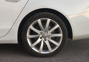 Продается Audi A4 B8 Facelift Quattro (8 фото из 13)