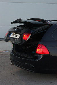 Продается BMW 325D LCI M PACK (9 фото из 15)
