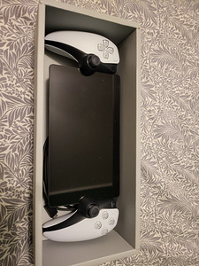 Playstation Portal (1 foto / 3)