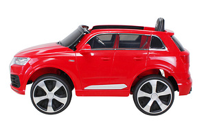 Uus laste elektriauto Audi Q7 (5 foto / 7)
