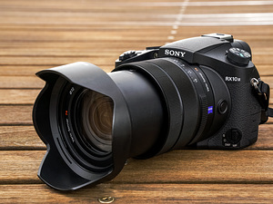 Sony Cyber-shot RX10 III (1 foto / 1)