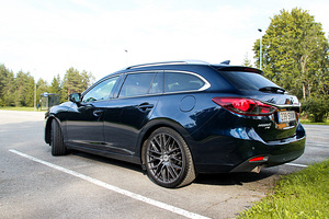 Mazda 6 AWD 2.2 R4 129kW (3 foto / 15)