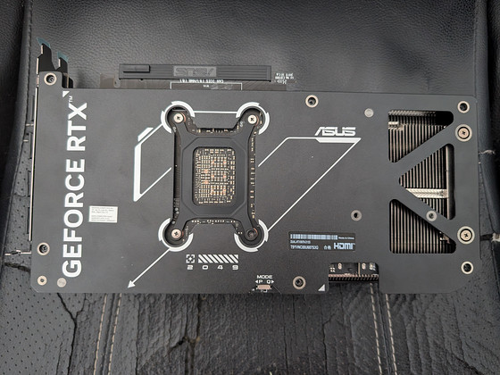 Asus RTX 5070 Dual OC 12GB