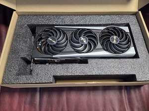 Sapphire RX 6800 Nitro+ 16GB GDDR6 (2 foto / 2)